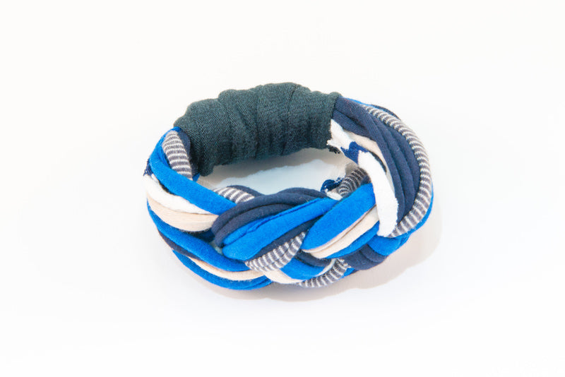 Colorful textile bracelet (shades of blue)