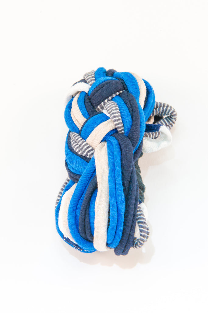 Colorful textile bracelet (shades of blue)