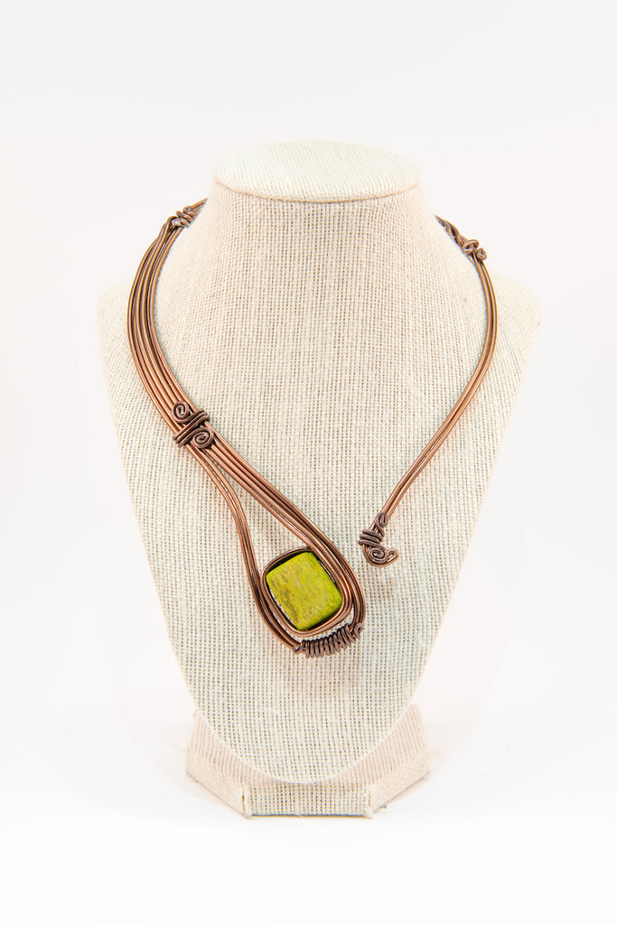 Green stone copper wire statement necklace